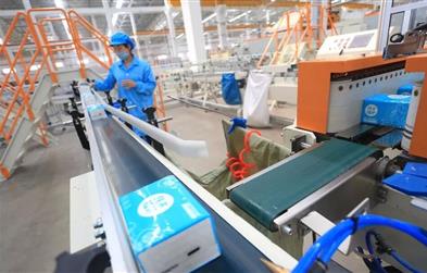 揭开拼多多“爆红”的秘密：钛媒体独家探访“拼工厂”